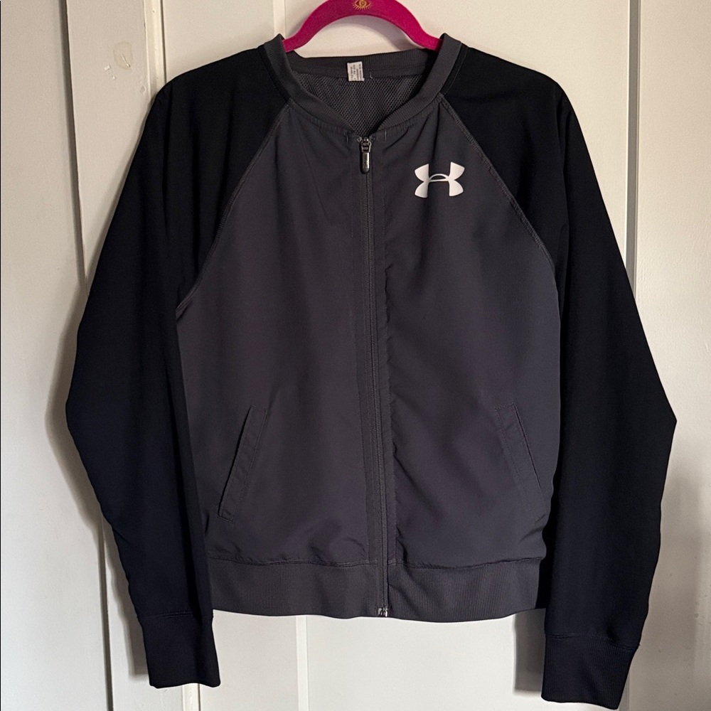 Under Armour EUC light zip up bomber style track jacket